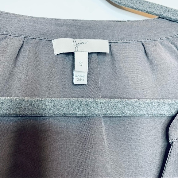 Joie Gray Surplice Peplum Silk Blouse Size S - Picture 3 of 7